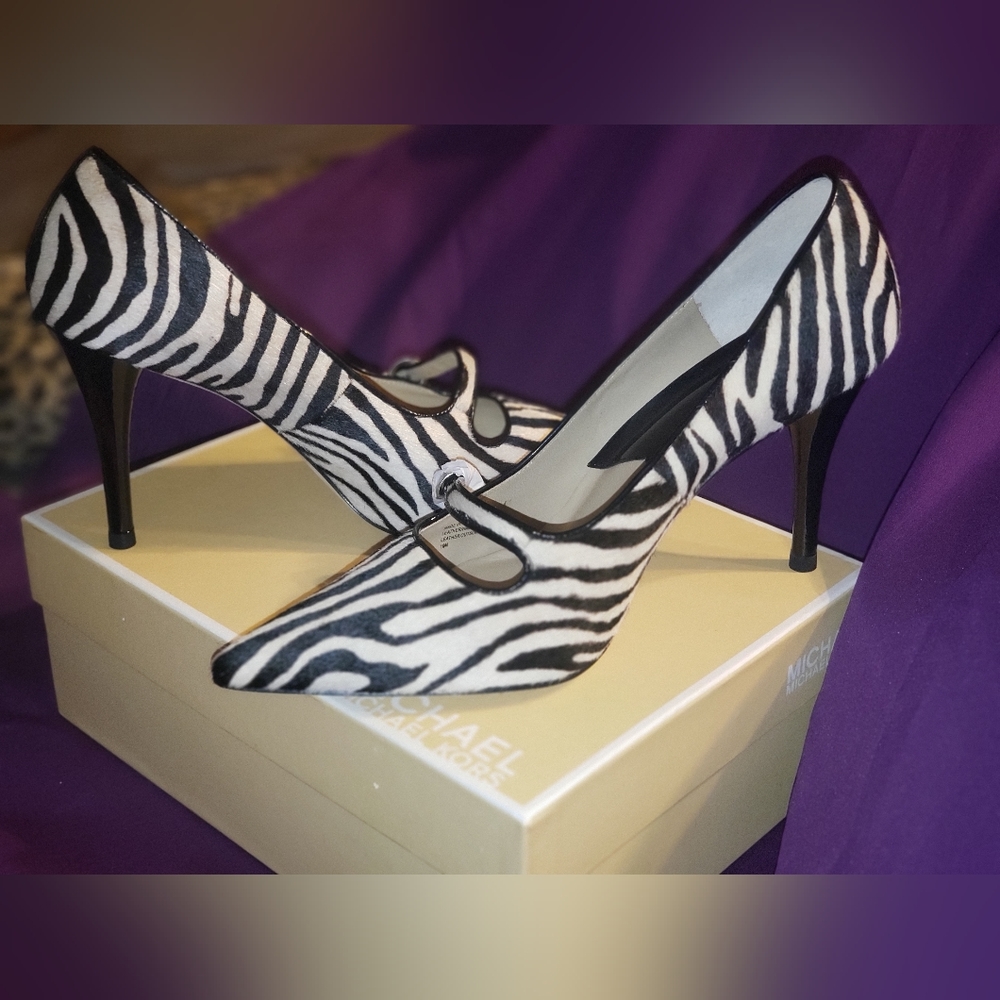 Michael Kors zebra haircalf print pump